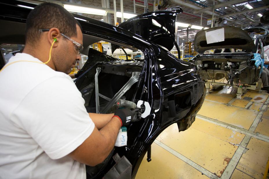 Automotive production increases by 18.4% in December: INEGI